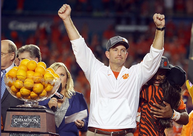 Alabama to face top-ranked Clemson in College Football Playoff National Championship