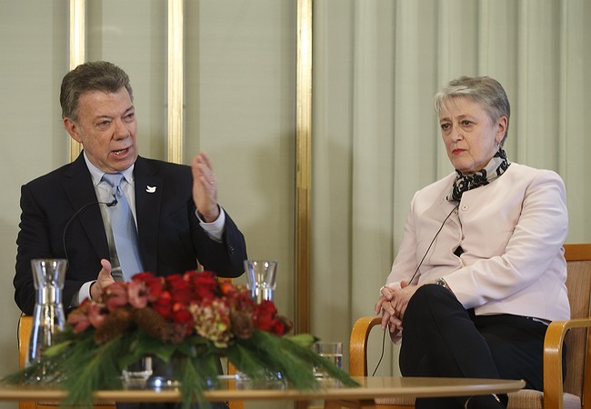 Colombia president to collect Nobel without rebels in tow