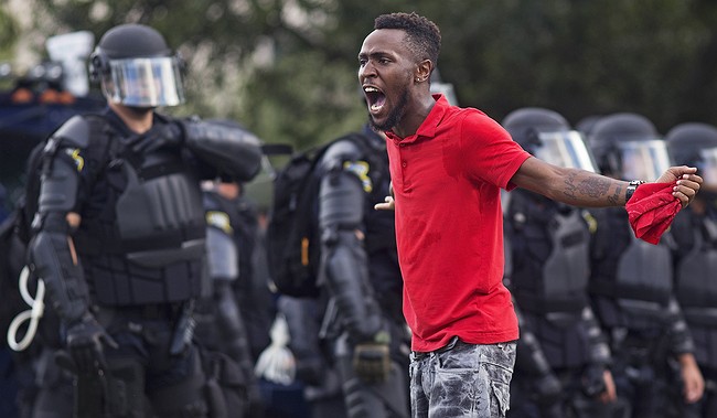 Leading Black Lives Matter activist DeRay Mckesson arrested at Baton Rouge protest Leading Black Lives Matter activist DeRay Mckesson arrested at Baton Rouge protest