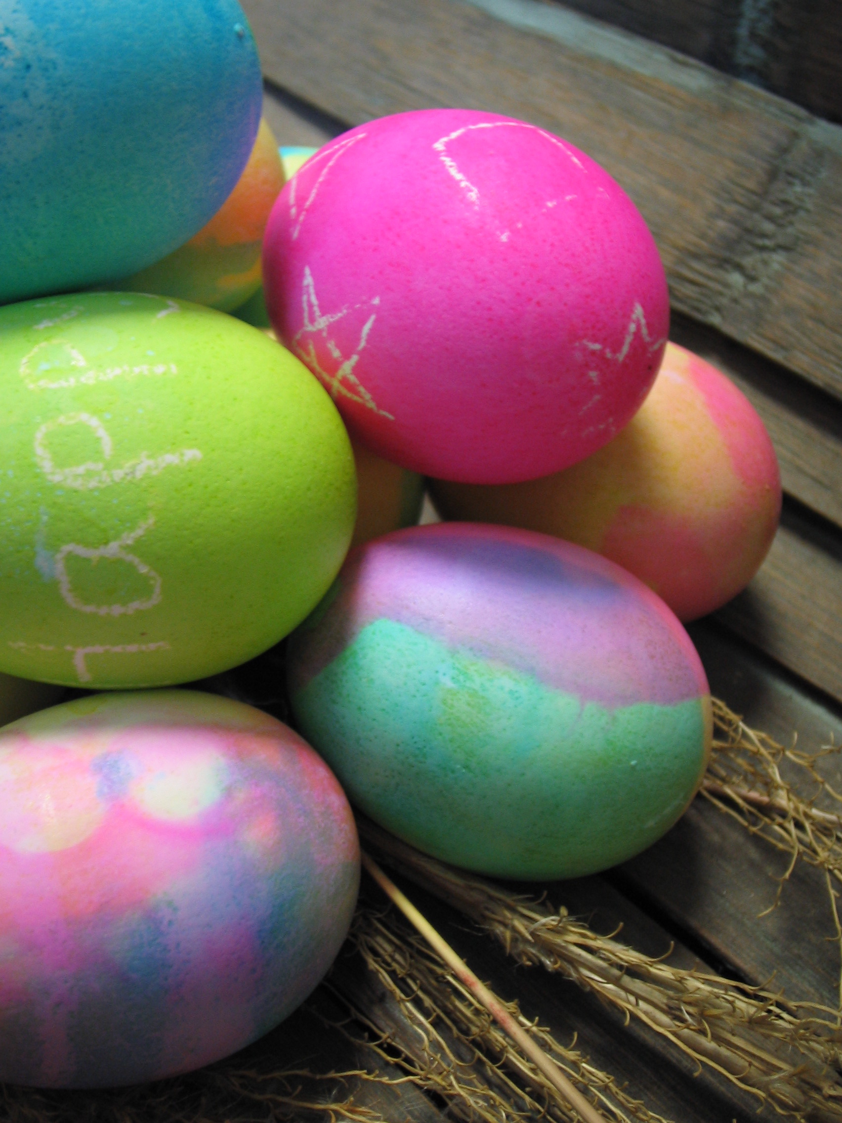 Amazing Easter Eggs: Fun, Festive & Unique Ways to Decorate Your Eggs