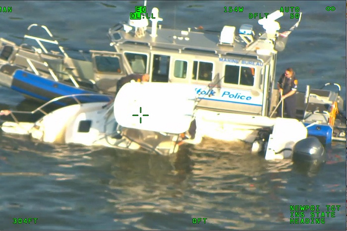 SCPD Marine Bureau Officers Rescue Man Following Boat Crash ...